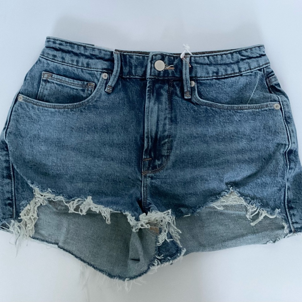 Women's Blue Denim Shorts khloe kardashian
